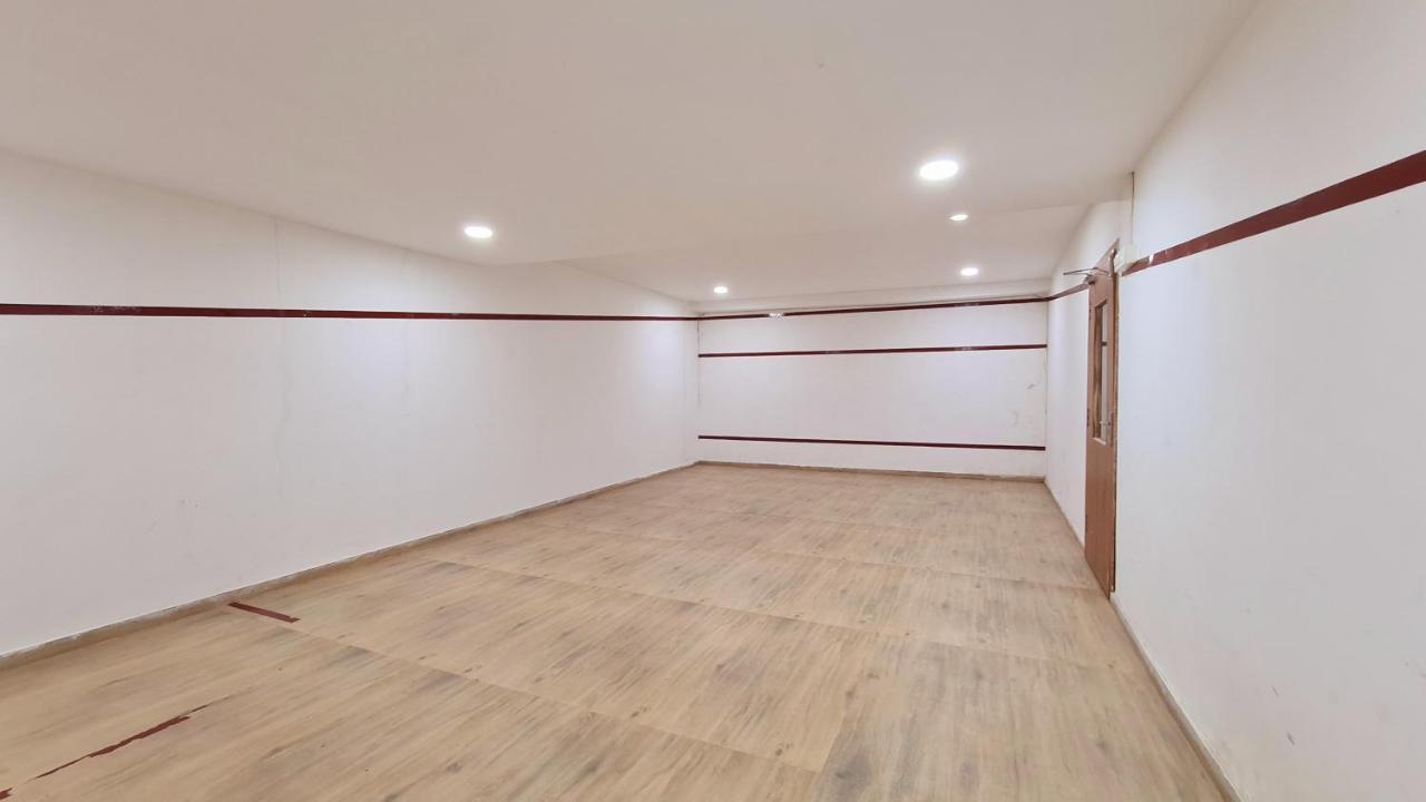 Galaxy Club & Hotel Bijāpur 外观 照片